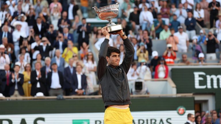 ontdek de fascinerende statistieken achter de spaanse en argentijnse tenniswonderen en leer wat hen onderscheidt op de baan.
