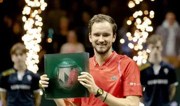 ferrero levert uitstekend werk met carreño; ze missen een speler tijdens de tour.